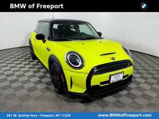 Used 2023 MINI Cooper S image 1
