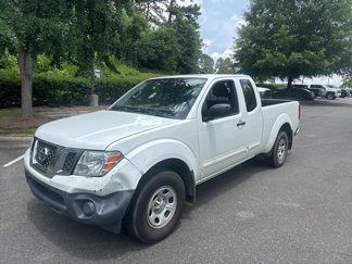 Used 2015 Nissan Frontier S image 1