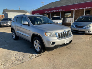 Used 2013 Jeep Grand Cherokee Laredo image 1
