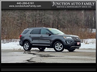 Used 2017 Ford Explorer XLT image 1