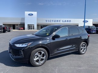Used 2023 Ford Escape ST-Line Select image 1
