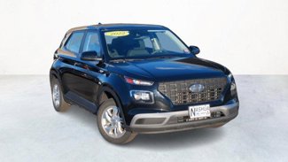 Used 2022 Hyundai Venue SE image 1