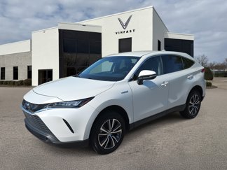 Used 2021 Toyota Venza LE image 1