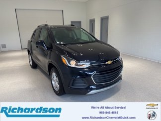 Certified 2022 Chevrolet Trax LT w/ Driver Confidence Package image 1