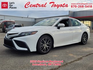 Used 2023 Toyota Camry SE image 1