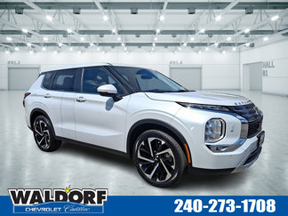 Used 2022 Mitsubishi Outlander SE image 1