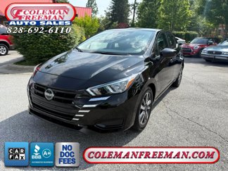 Used 2023 Nissan Versa SV image 1