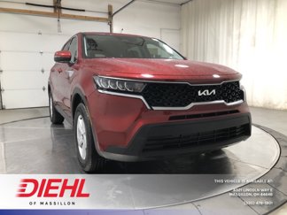 Used 2022 Kia Sorento LX image 1