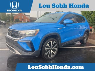 Used 2022 Volkswagen Taos SE image 1
