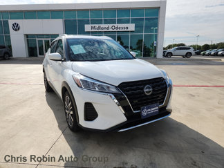 Used 2024 Nissan Kicks SV image 1