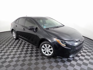 Used 2020 Toyota Corolla LE image 1