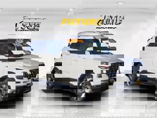 Used 2021 Hyundai Venue SEL image 1