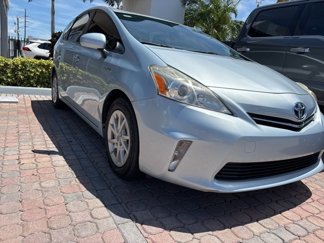 Used 2013 Toyota Prius V Five image 1