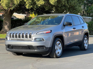 Used 2015 Jeep Cherokee Sport image 1