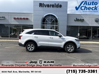 Used 2023 Kia Sorento LX image 1