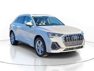 Certified 2024 Audi Q3 2.0T Premium Plus w/ Premium Plus Package image 1