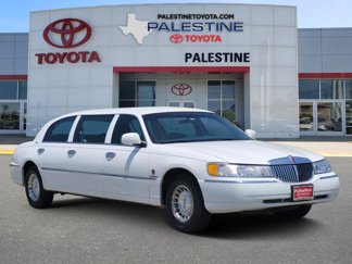 Used 1999 Lincoln Town Car Executive image 1