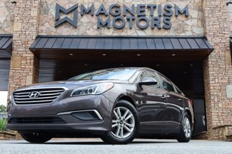 Used 2017 Hyundai Sonata SE image 1