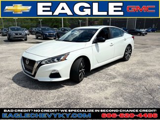 Used 2021 Nissan Altima 2.5 SR w/ SR Premium Package image 1