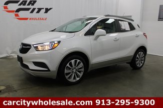 Used 2020 Buick Encore Preferred image 1