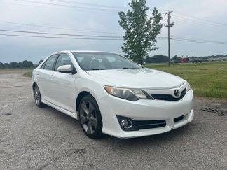 Used 2012 Toyota Camry SE image 1