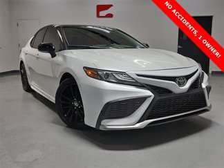 Used 2022 Toyota Camry XSE image 1