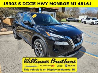 Used 2023 Nissan Rogue SV image 1