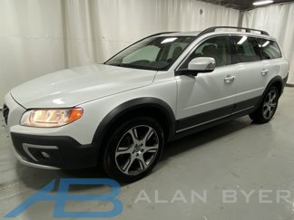 Used 2015 Volvo XC70 T6 image 1