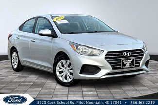 Used 2021 Hyundai Accent SE image 1