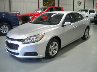 Used 2016 Chevrolet Malibu LT image 1