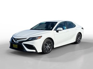Used 2021 Toyota Camry SE image 1