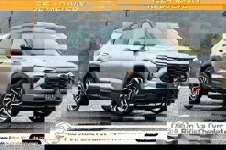 New 2025 Chevrolet TrailBlazer RS w/ Driver Confidence Package image 1