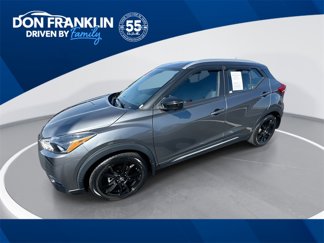 Used 2020 Nissan Kicks SR image 1
