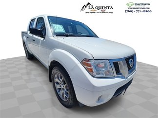 Used 2020 Nissan Frontier SV image 1