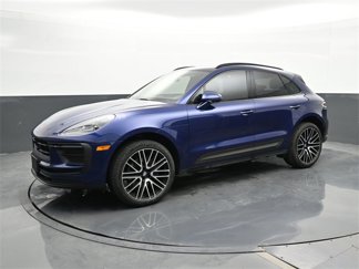 Certified 2022 Porsche Macan w/ Premium Package Plus image 1