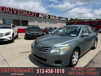 Used 2011 Toyota Camry LE image 1