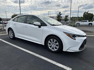 Used 2020 Toyota Corolla LE video 2