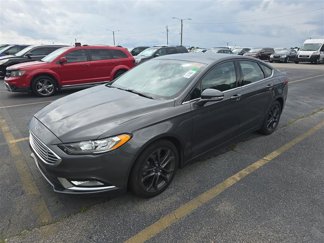Used 2018 Ford Fusion SE image 1