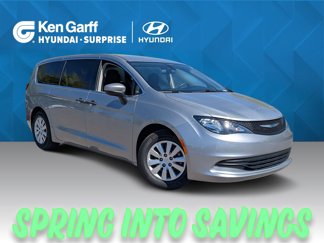 Used 2018 Chrysler Pacifica L image 1
