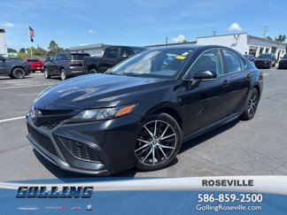 Used 2021 Toyota Camry SE image 1