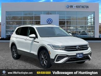 Certified 2023 Volkswagen Tiguan SE image 1