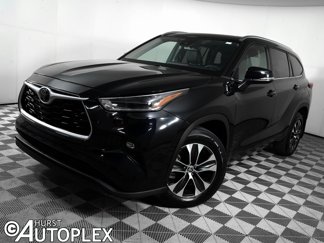 Used 2021 Toyota Highlander XLE image 1
