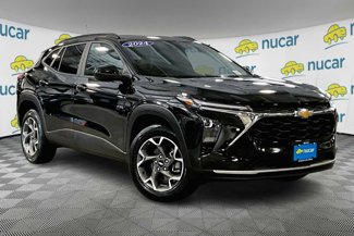 Used 2024 Chevrolet Trax LT w/ Sunroof Package image 1