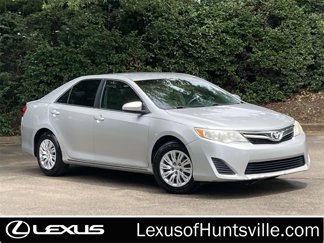 Used 2014 Toyota Camry image 1