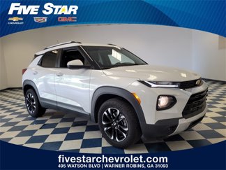 Used 2022 Chevrolet TrailBlazer LT image 1