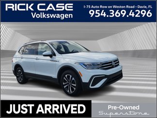 Used 2022 Volkswagen Tiguan S image 1