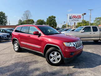 Used 2011 Jeep Grand Cherokee Laredo image 1