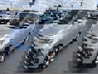 Used 2020 Kia Soul S image 1
