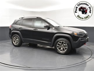 Used 2021 Jeep Cherokee Trailhawk w/ Comfort/Convenience Group image 1