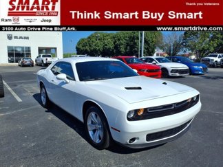 Used 2023 Dodge Challenger SXT image 1